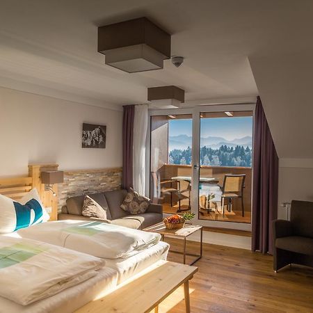 Hotel Christine Eisenberg  Extérieur photo