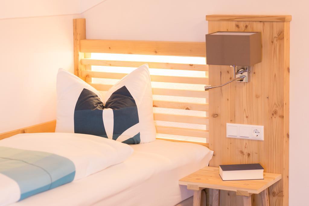 Hotel Christine Eisenberg  Extérieur photo